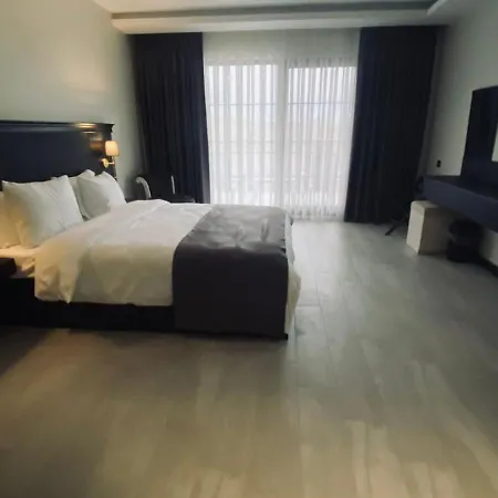 The Reference Club Restaurant & Referans Otel Luleburgaz