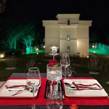 Otel The Reference Club Restaurant & Referans *