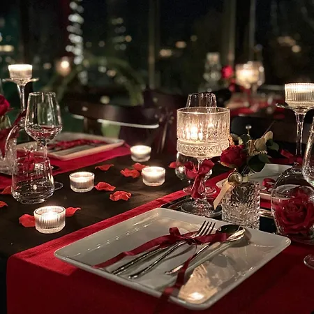 The Reference Club Restaurant & Referans
