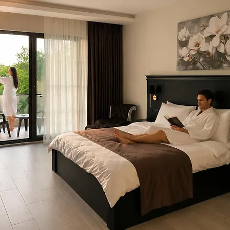 The Reference Club Restaurant & Referans Otel